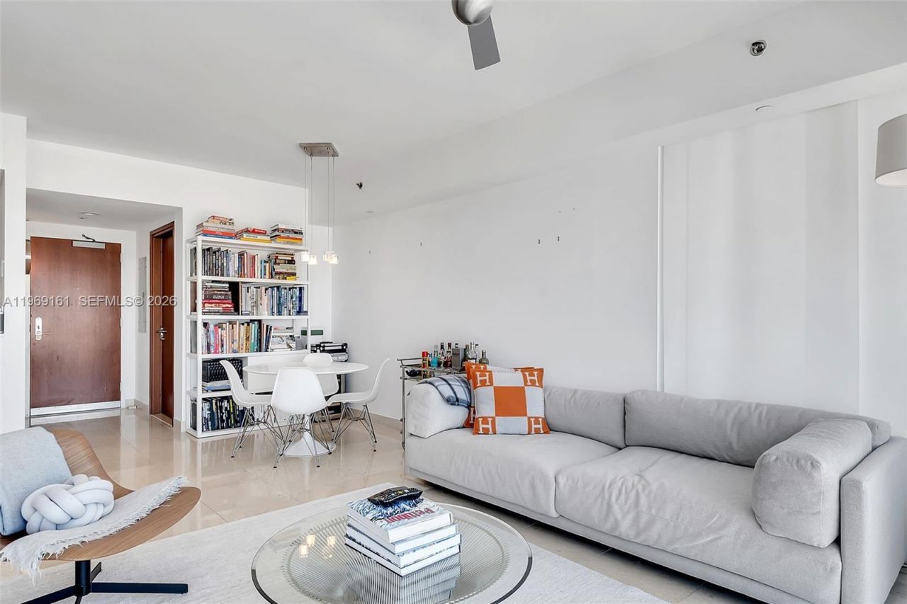 450 Alton Rd, Unit 3208, Miami Beach, FL 33139 Photo