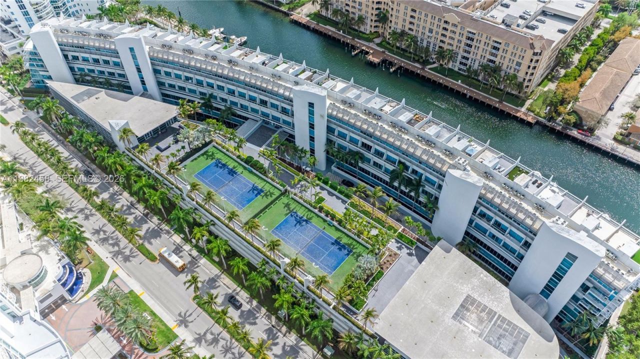 2950 NE 188th St, Unit 150, Aventura, FL 33180 Photo