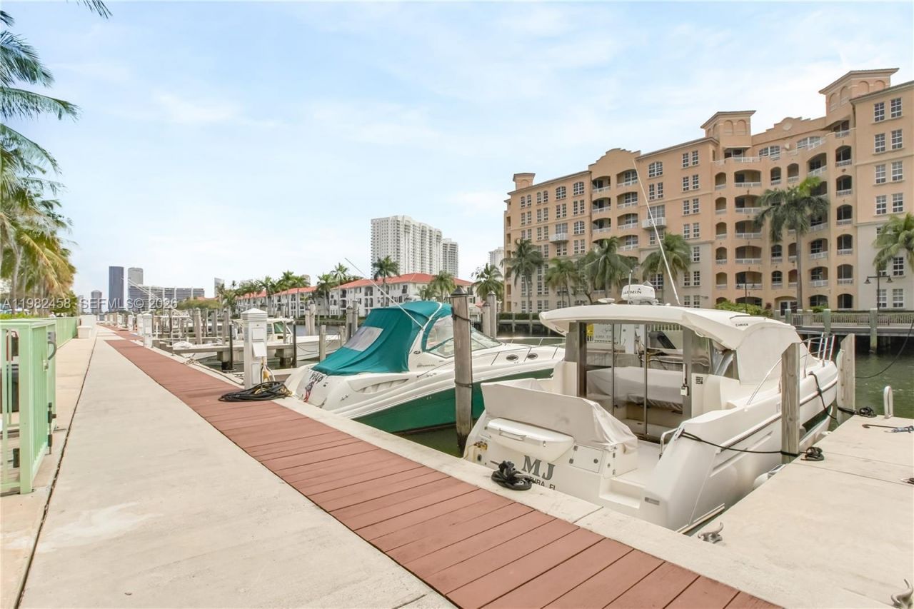 2950 NE 188th St, Unit 150, Aventura, FL 33180 Photo