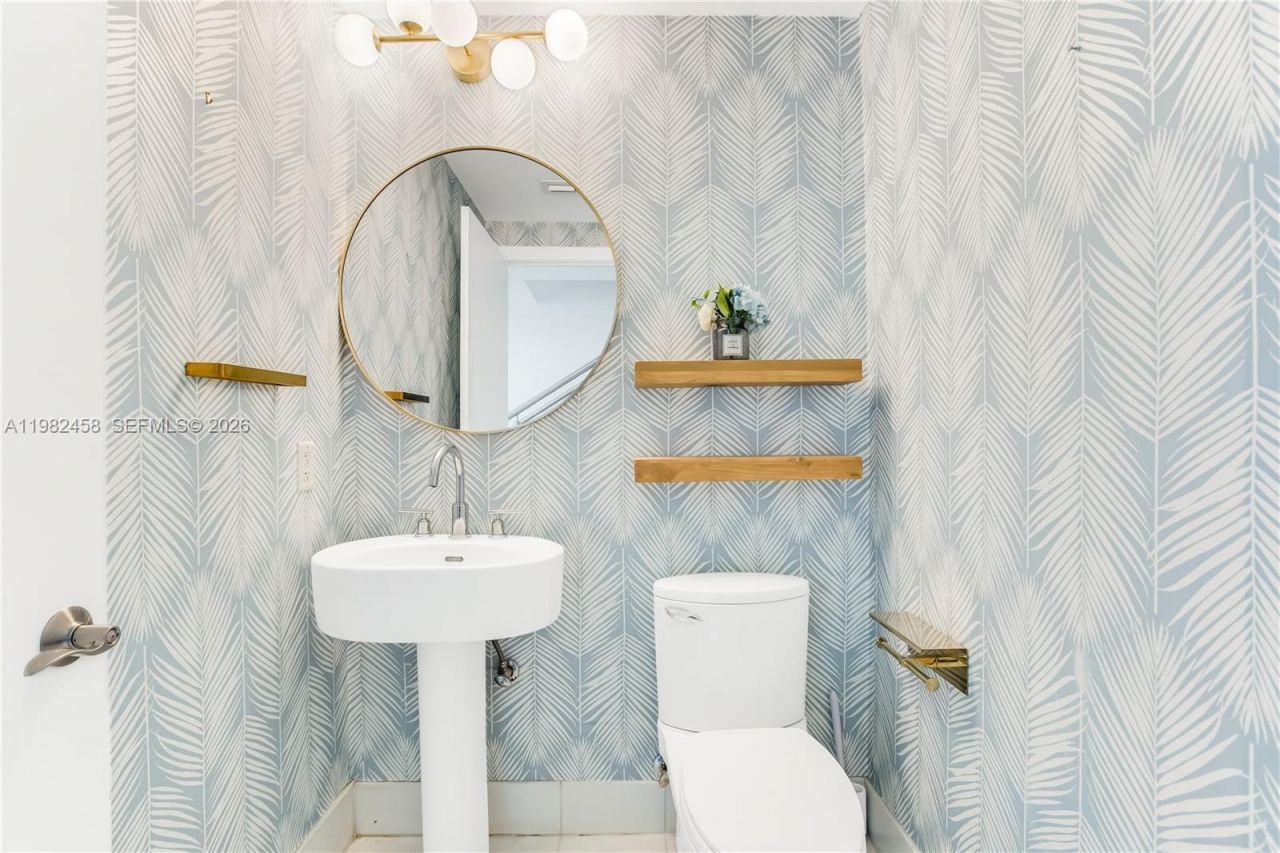 2950 NE 188th St, Unit 150, Aventura, FL 33180 Photo