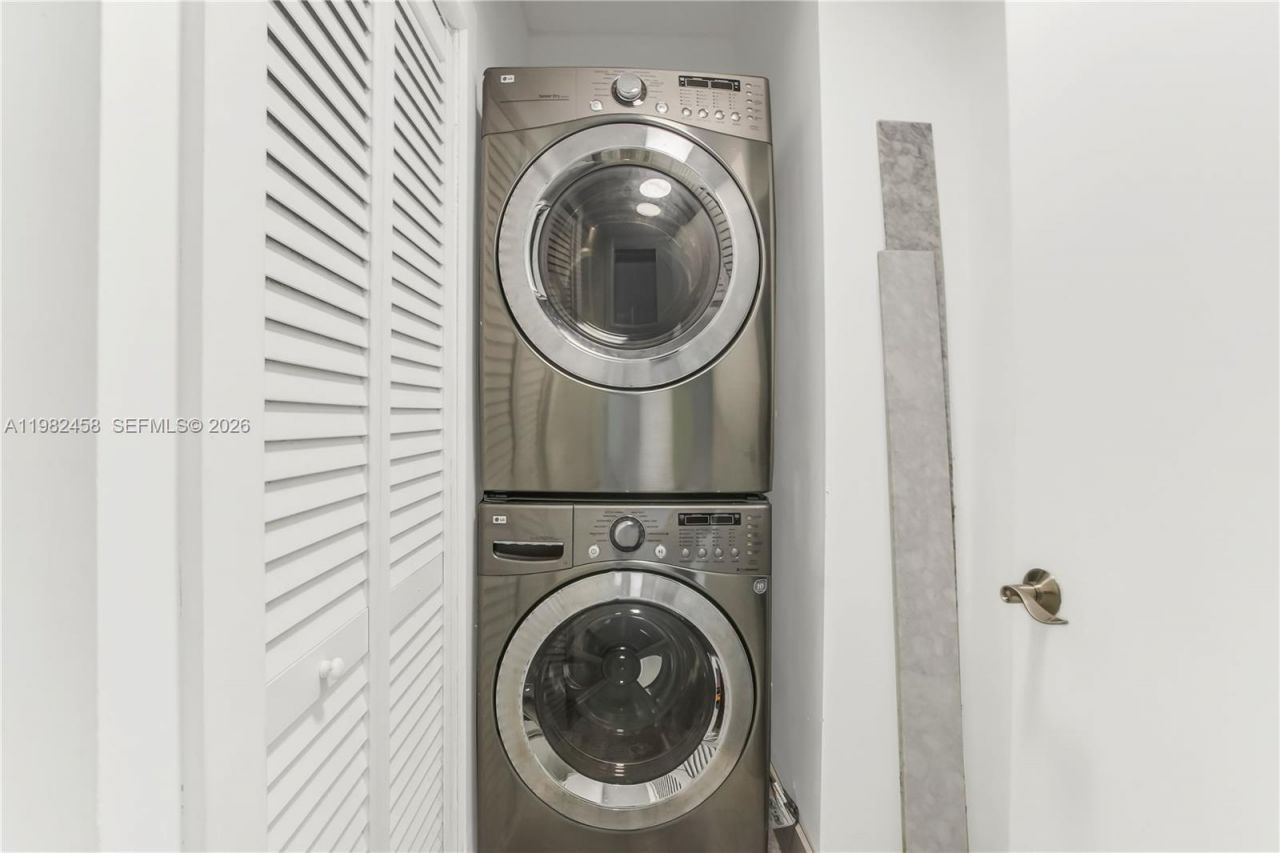 2950 NE 188th St, Unit 150, Aventura, FL 33180 Photo