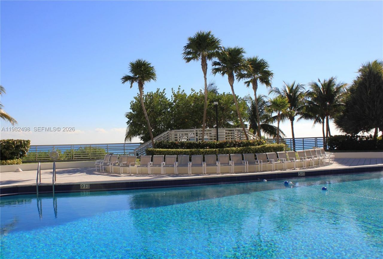 5161 Collins Av, Unit 1004, Miami Beach, FL 33140 Photo