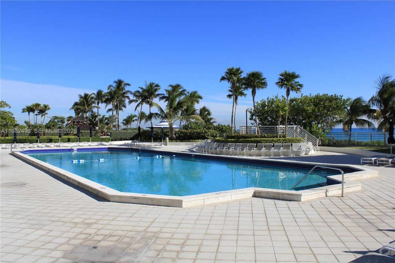 5161 Collins Av, Unit 1004, Miami Beach, FL 33140 Photo