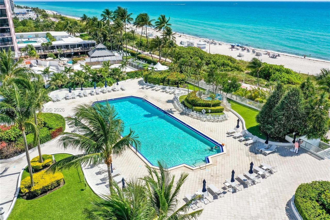5161 Collins Av, Unit 1004, Miami Beach, FL 33140 Photo