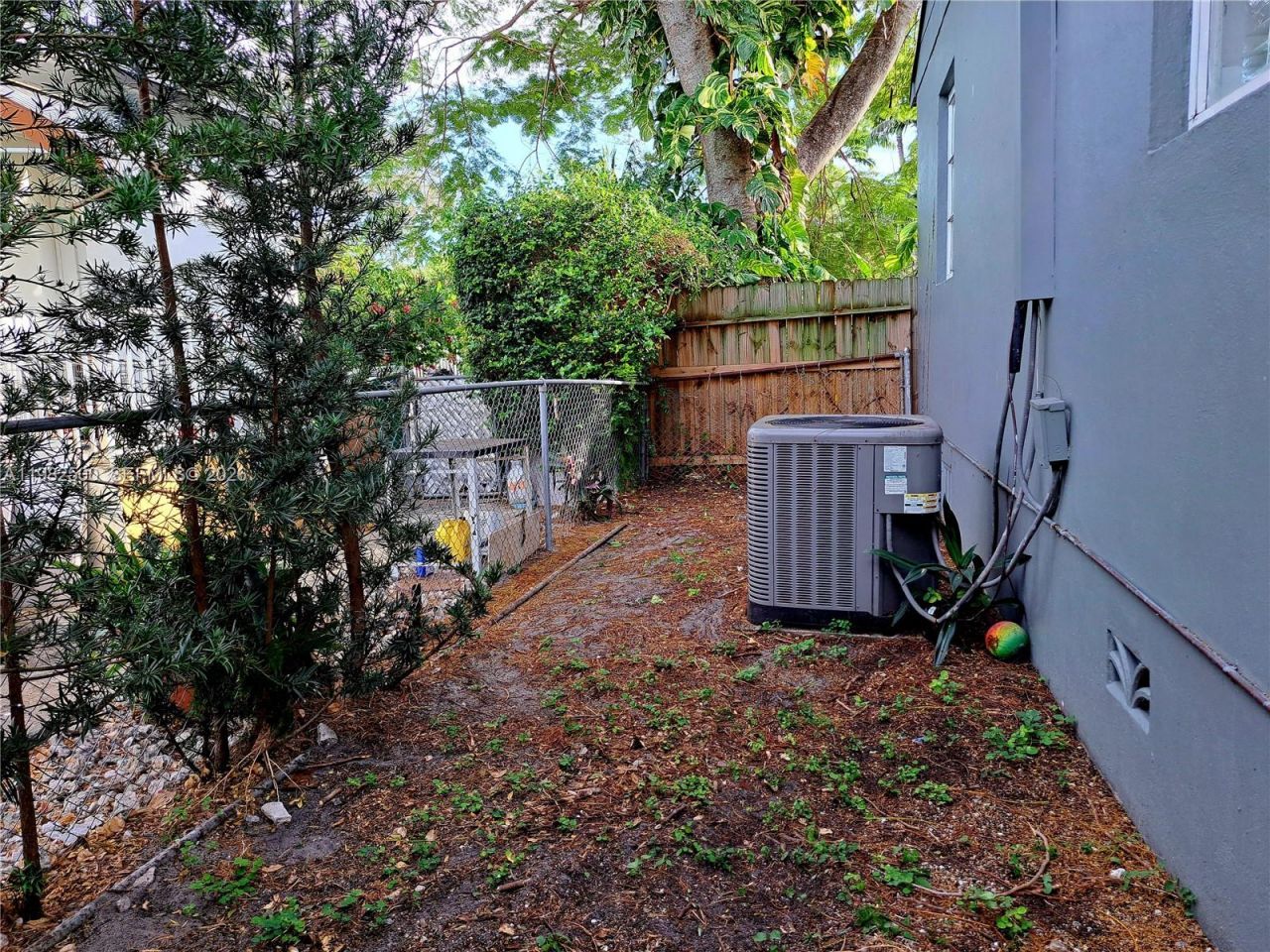 335 NW 102nd St , Unit #, Miami, FL 33150 Photo