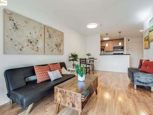 6400 Christie AVE, Unit 5209, Emeryville, CA 94608