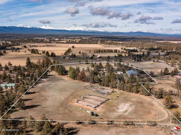 65320 Hwy 20, Bend, OR 97703