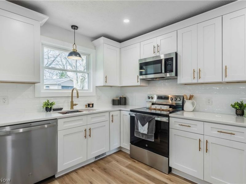 4233 Hyatt Avenue NW, Massillon, OH 44646 Photo 13