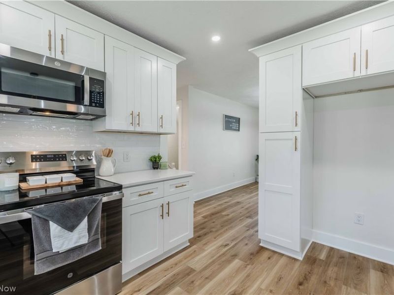 4233 Hyatt Avenue NW, Massillon, OH 44646 Photo 14