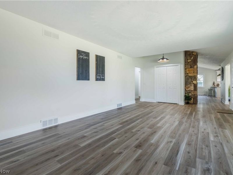 4233 Hyatt Avenue NW, Massillon, OH 44646 Photo 5