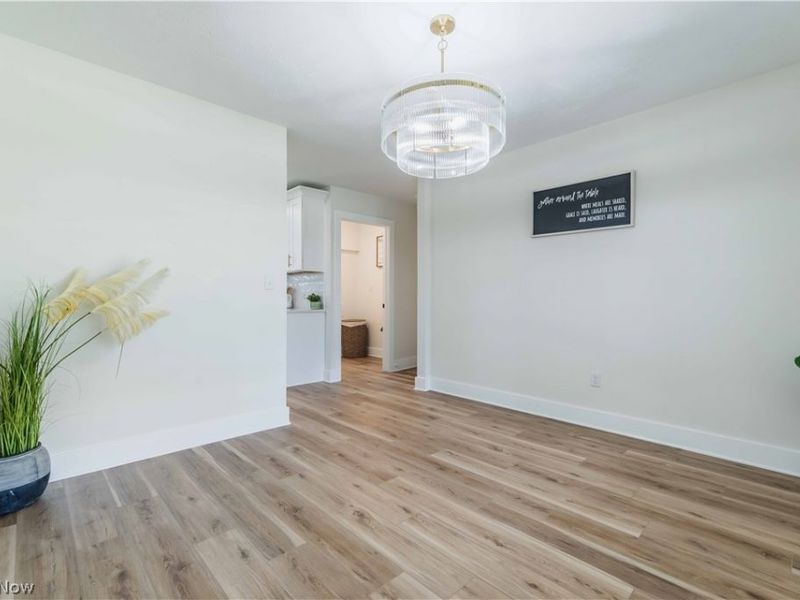 4233 Hyatt Avenue NW, Massillon, OH 44646 Photo 8