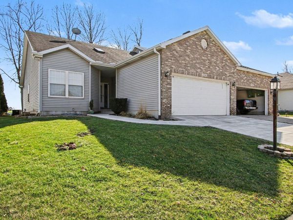 2208 Stori Lane , Valparaiso, IN 46383