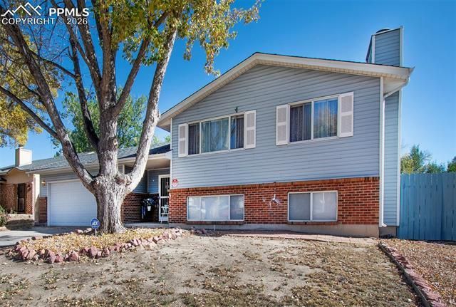 2233 Farnsworth Drive, Colorado Springs, CO 80916 Main Photo