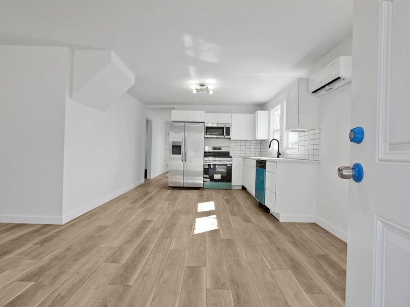 3608 S Champion Avenue, Columbus, OH 43207 Photo 5