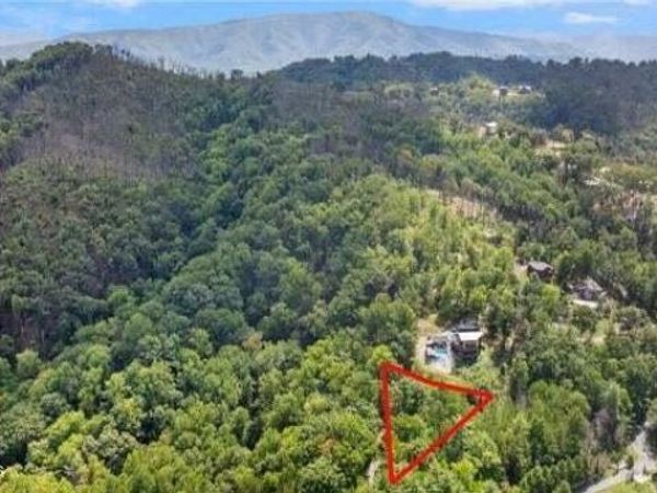 13 Villa Ridge Place, Sevierville, TN 37862