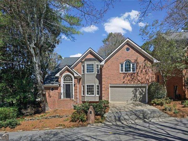 1018 Mill Creek Manor NE, Brookhaven, GA 30319