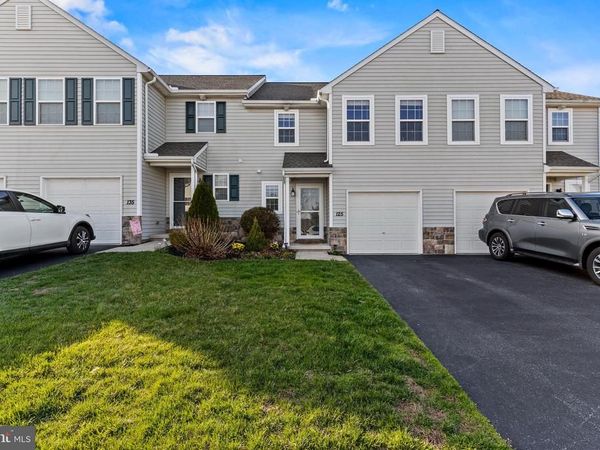 125 CEDAR RUN DRIVE, YORK, PA 17404