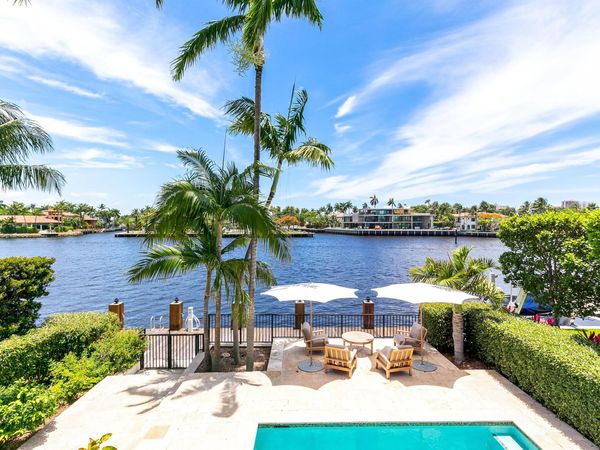 1833 SE 7th Street, Fort Lauderdale, FL 33316