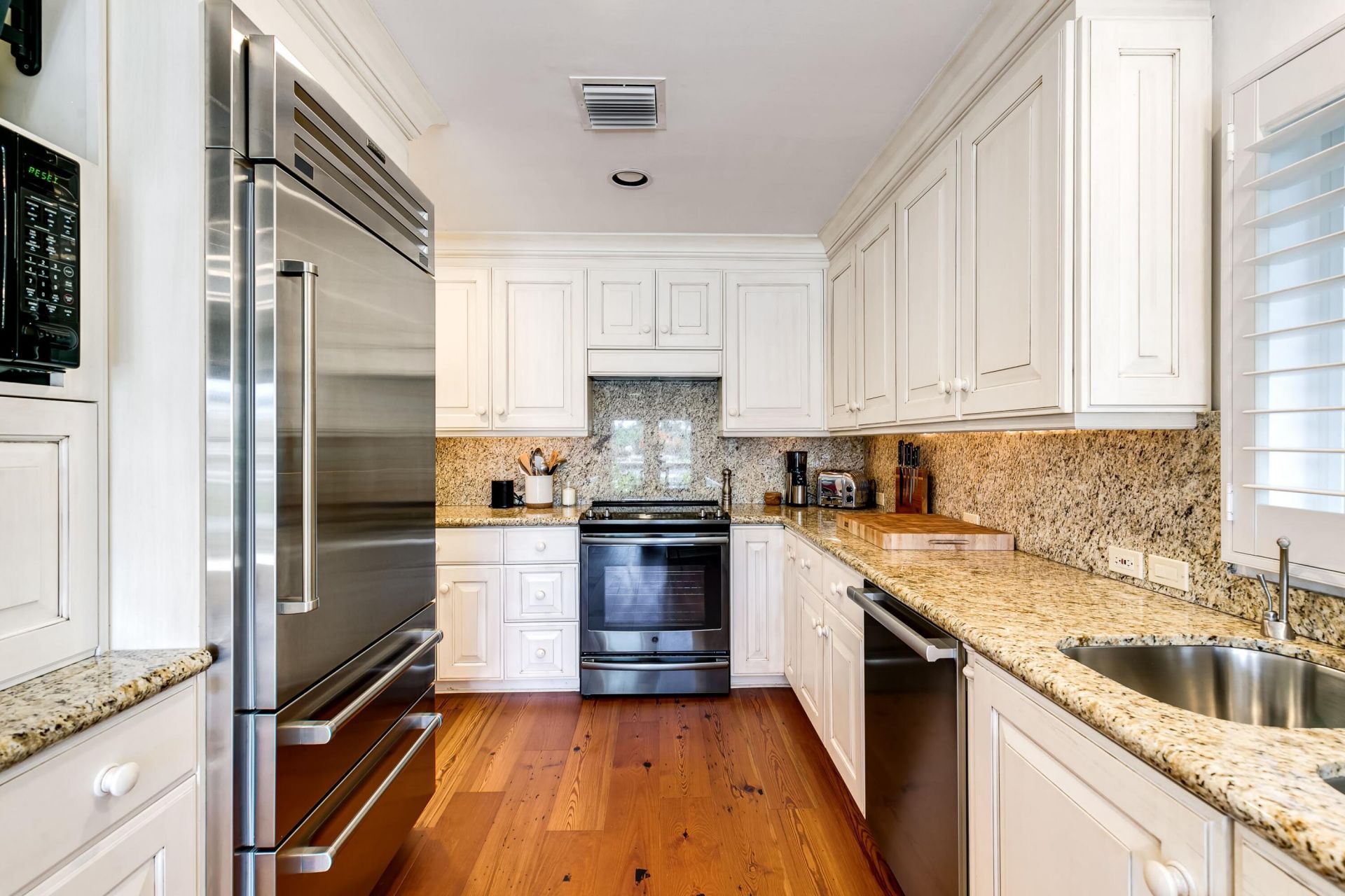 1833 SE 7th Street, Fort Lauderdale, FL 33316 Photo