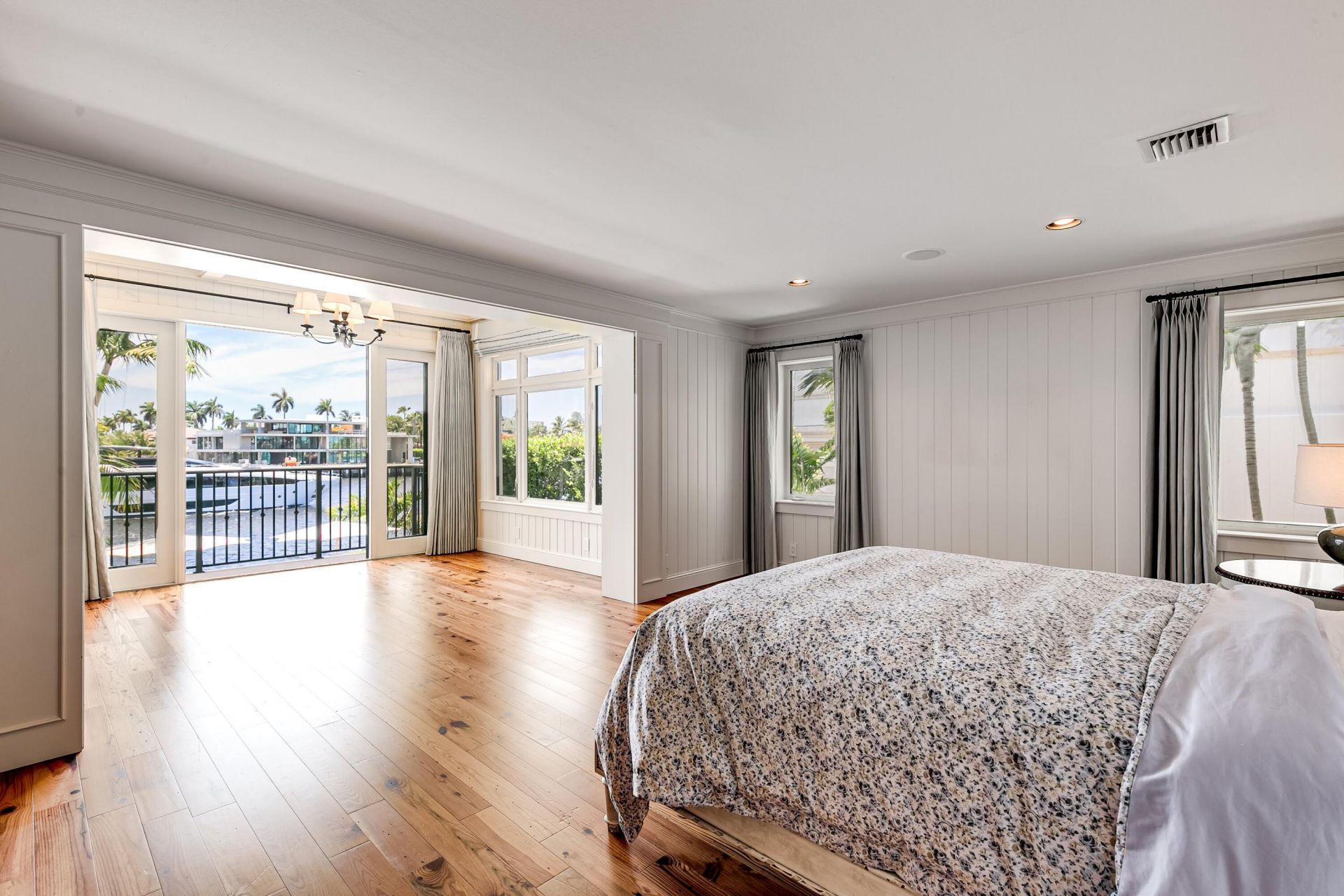 1833 SE 7th Street, Fort Lauderdale, FL 33316 Photo