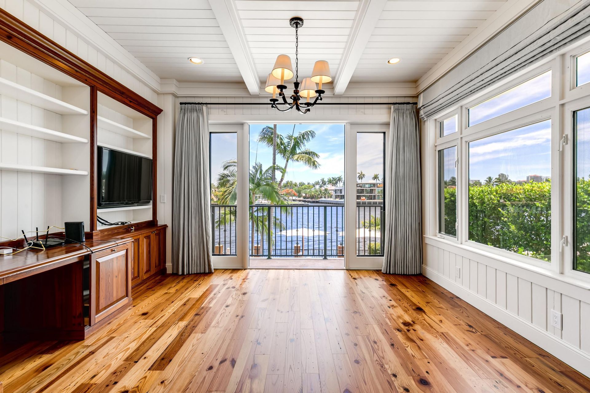 1833 SE 7th Street, Fort Lauderdale, FL 33316 Photo