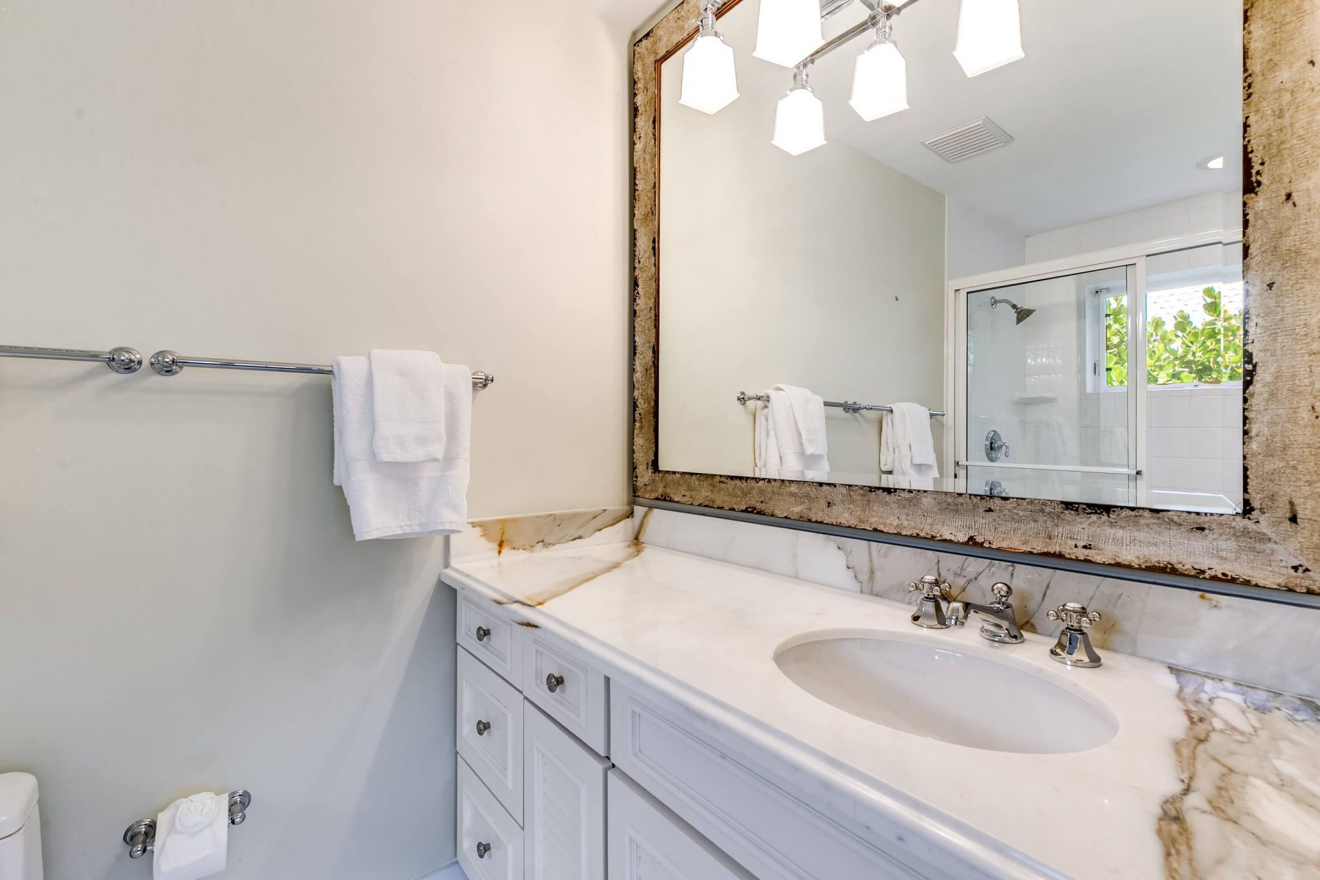 1833 SE 7th Street, Fort Lauderdale, FL 33316 Photo