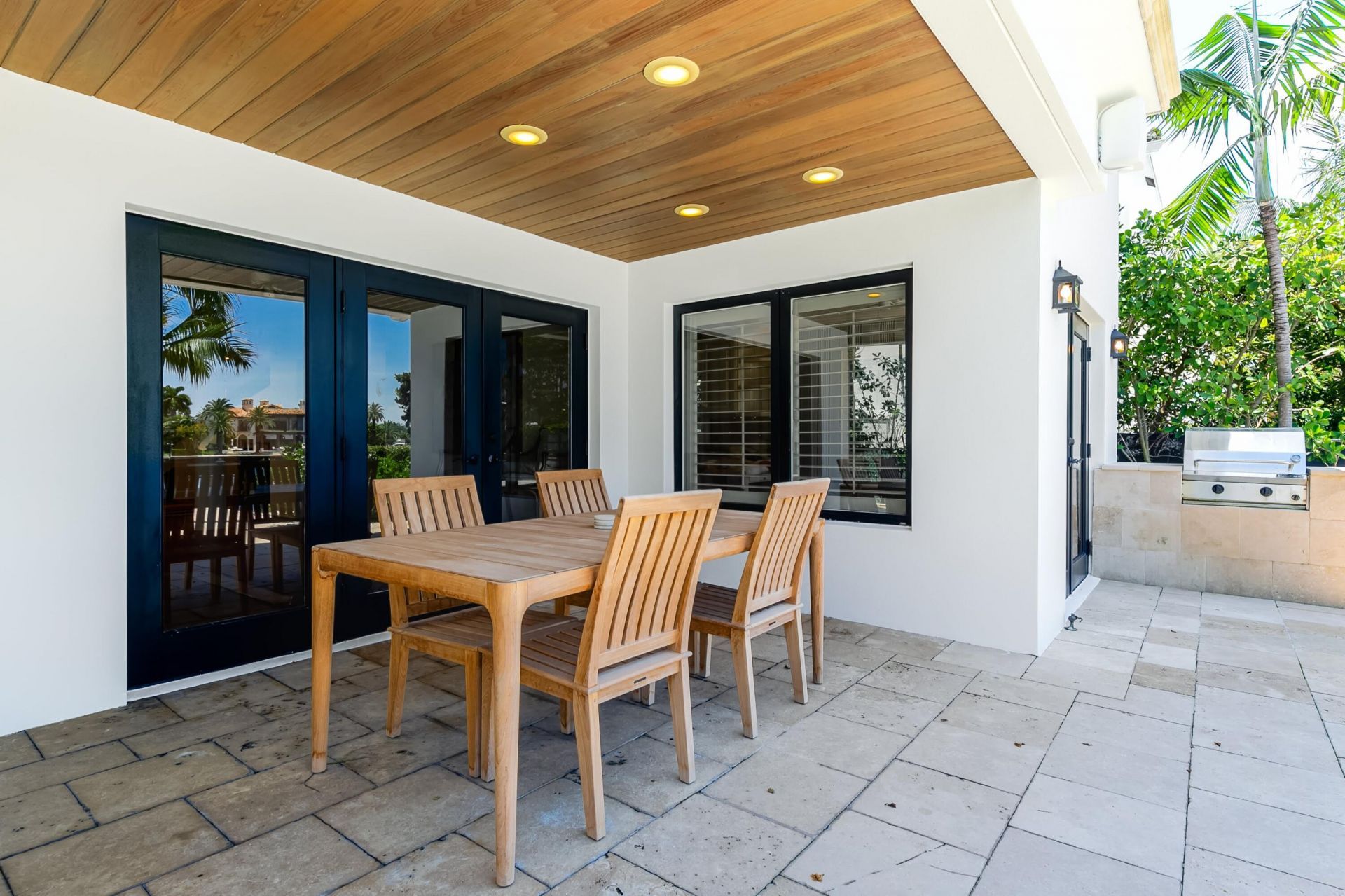 1833 SE 7th Street, Fort Lauderdale, FL 33316 Photo