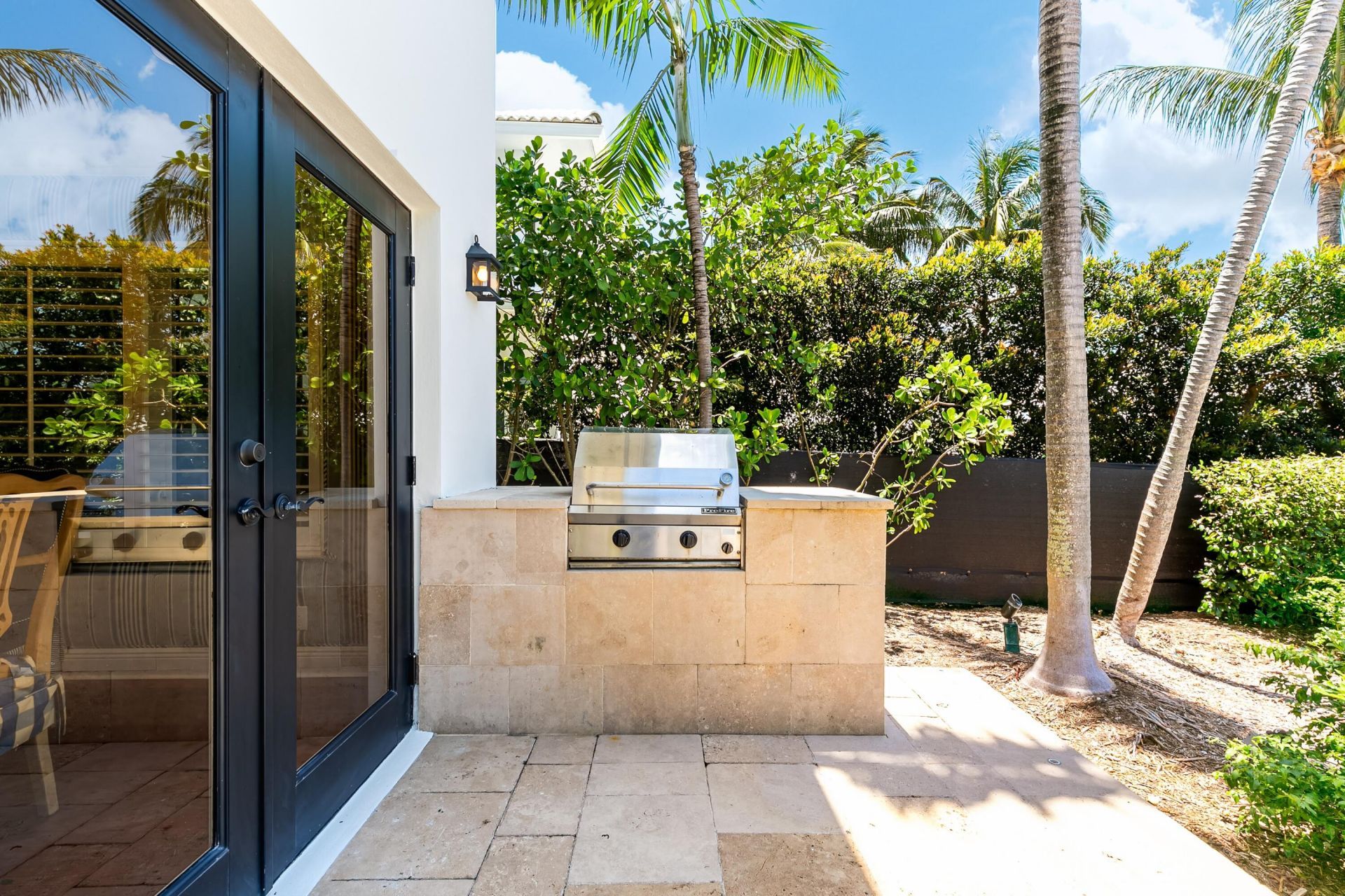 1833 SE 7th Street, Fort Lauderdale, FL 33316 Photo