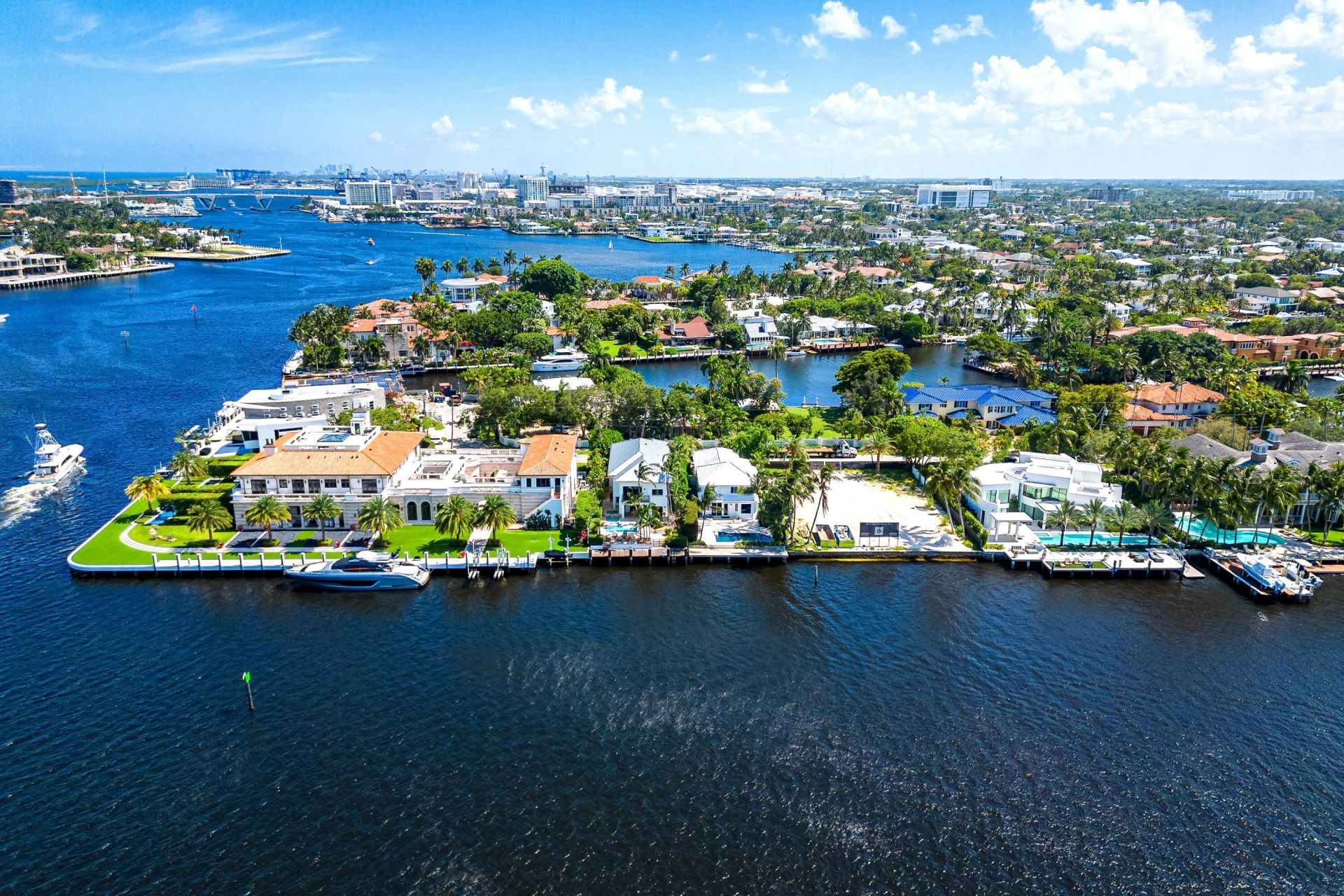 1833 SE 7th Street, Fort Lauderdale, FL 33316 Photo