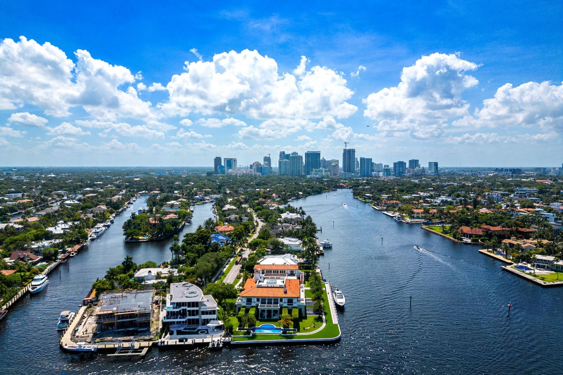 1833 SE 7th Street, Fort Lauderdale, FL 33316 Photo