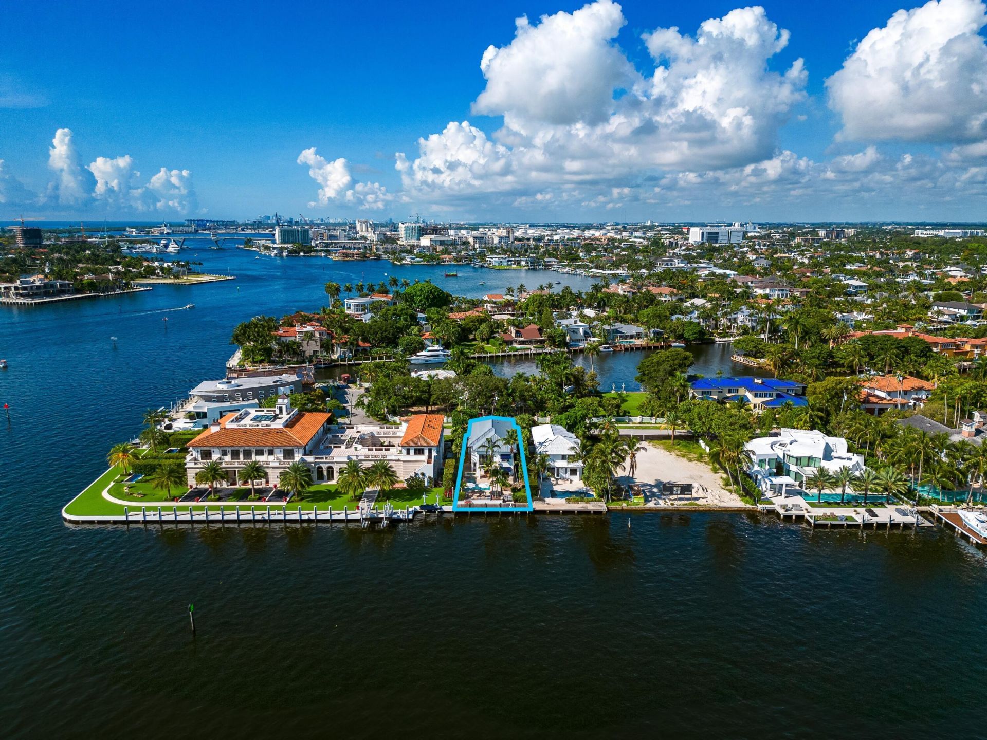 1833 SE 7th Street, Fort Lauderdale, FL 33316 Photo