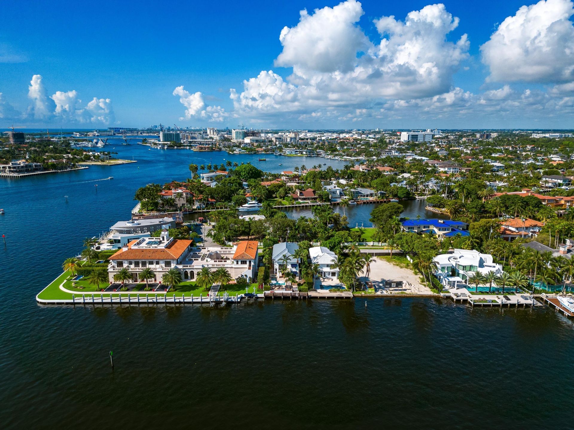 1833 SE 7th Street, Fort Lauderdale, FL 33316 Photo