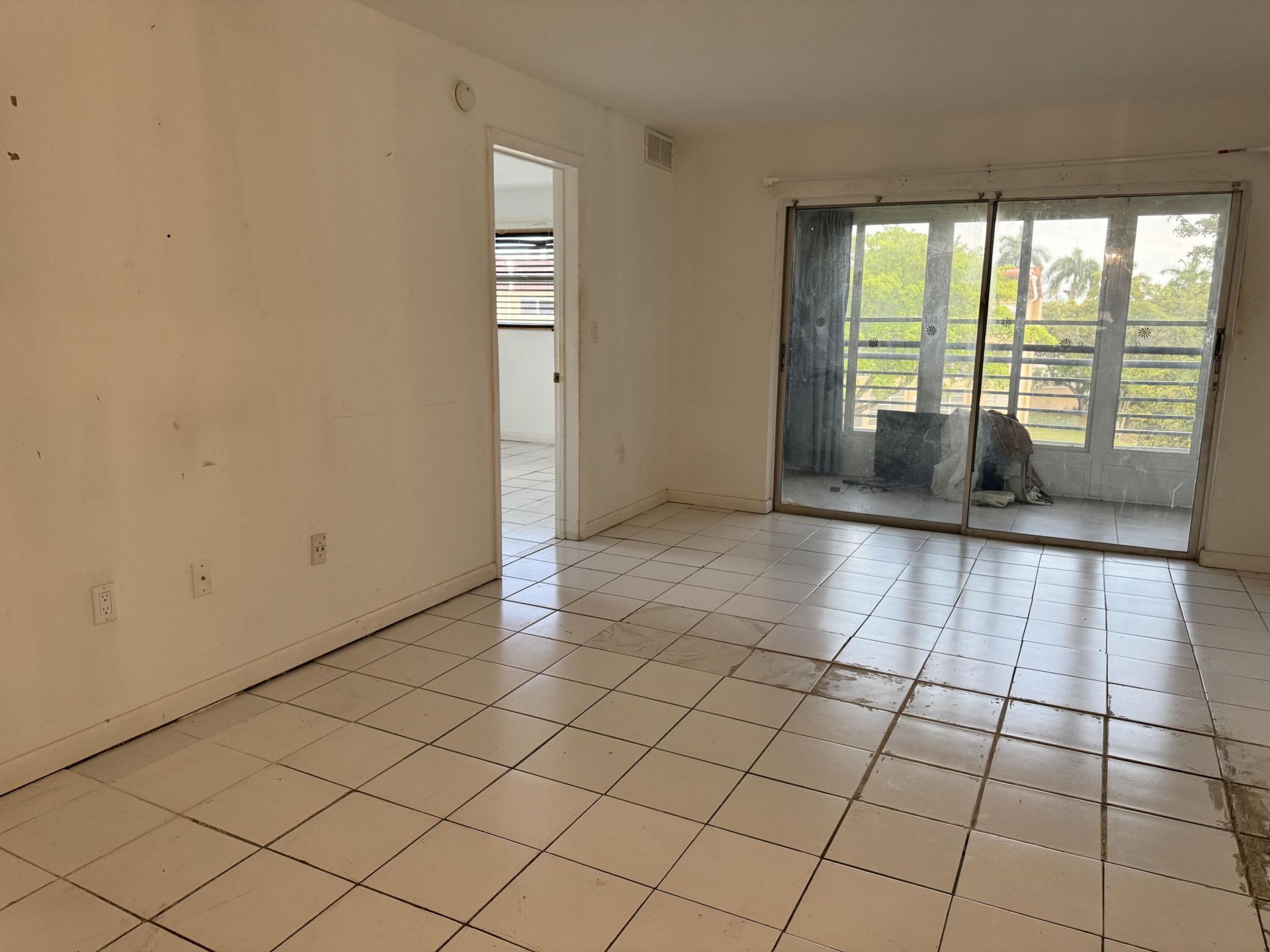 2721 N Pine Island Road, Unit 301, Sunrise, FL 33322 Photo