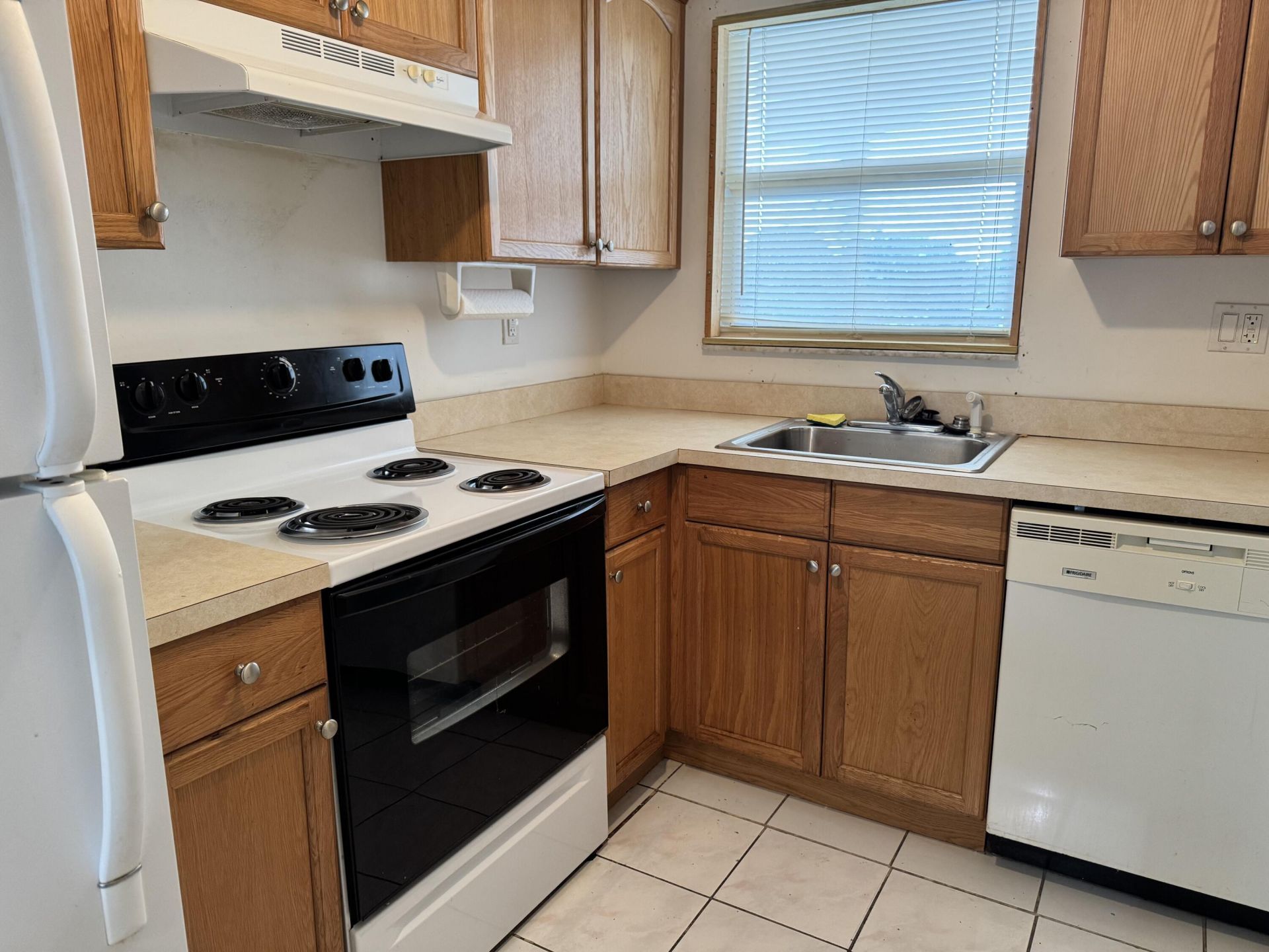 2721 N Pine Island Road, Unit 301, Sunrise, FL 33322 Photo