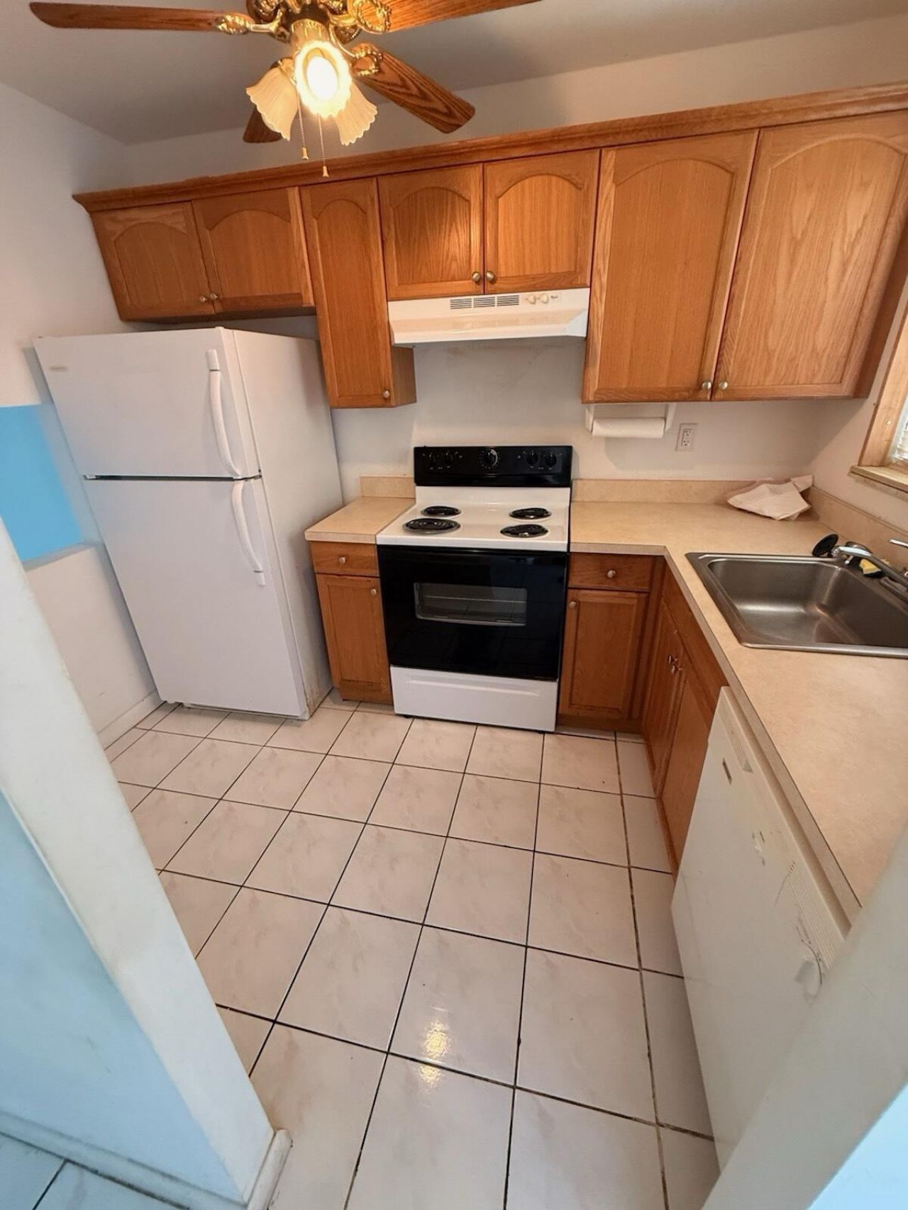 2721 N Pine Island Road, Unit 301, Sunrise, FL 33322 Photo