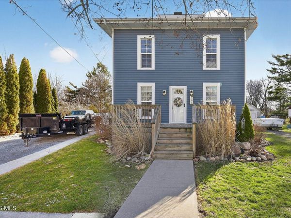 203 College Street, Fayette, OH 43521