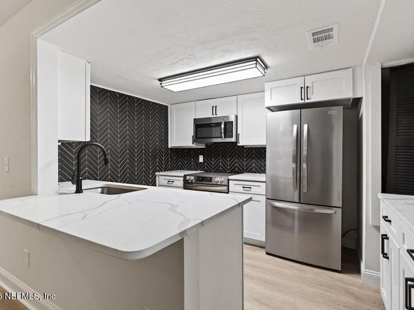 2866 WONDERWOOD Lane, Jacksonville, FL 32233