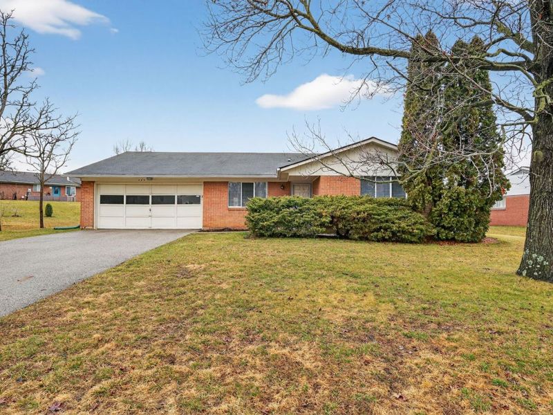 689 Liberty Lane , Westerville, OH 43081 Photo 1