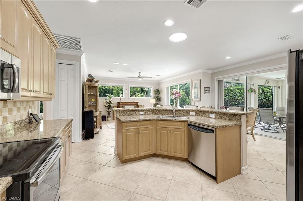 65 Heritage Way, Naples, FL 34110 Photo