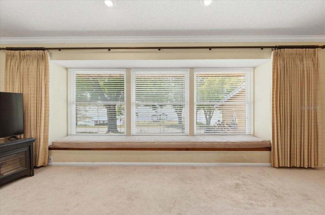 1202 Lake Ariana Boulevard, Auburndale, FL 33823 Photo