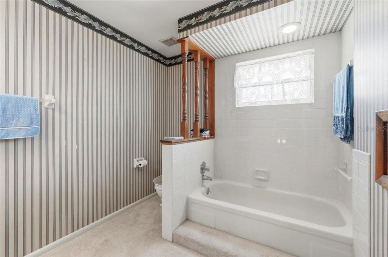 1202 Lake Ariana Boulevard, Auburndale, FL 33823 Photo