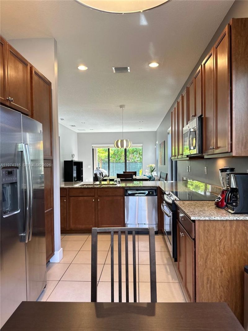 3278 W 97th Ter, Hialeah, FL 33018 Photo