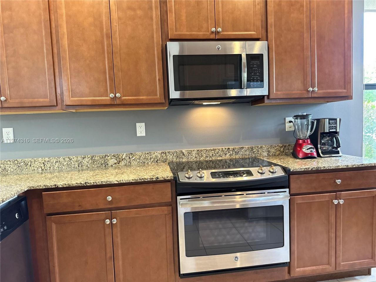 3278 W 97th Ter, Hialeah, FL 33018 Photo