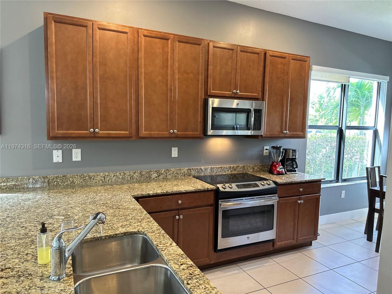 3278 W 97th Ter, Hialeah, FL 33018 Photo