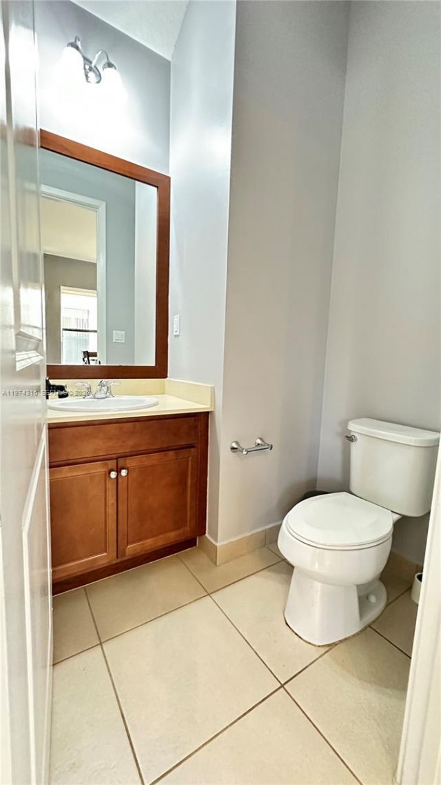 3278 W 97th Ter, Hialeah, FL 33018 Photo