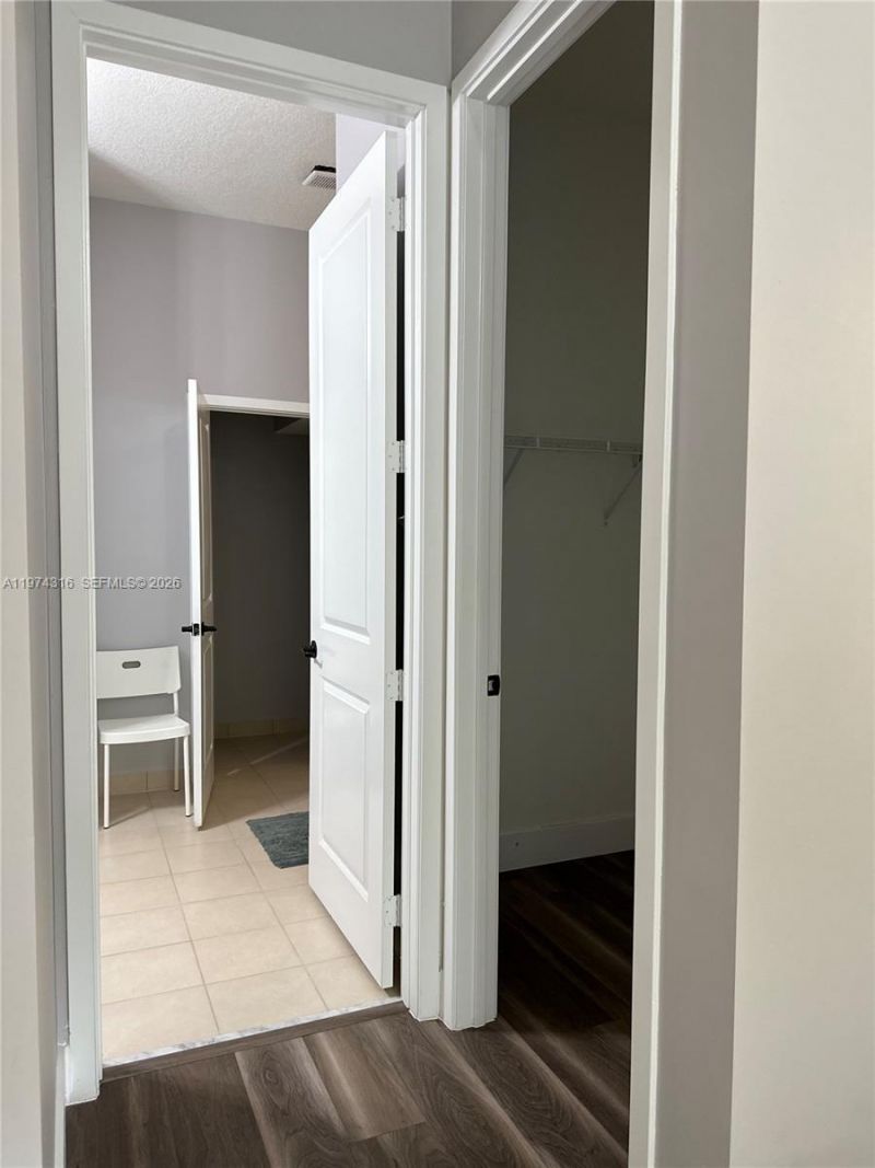 3278 W 97th Ter, Hialeah, FL 33018 Photo