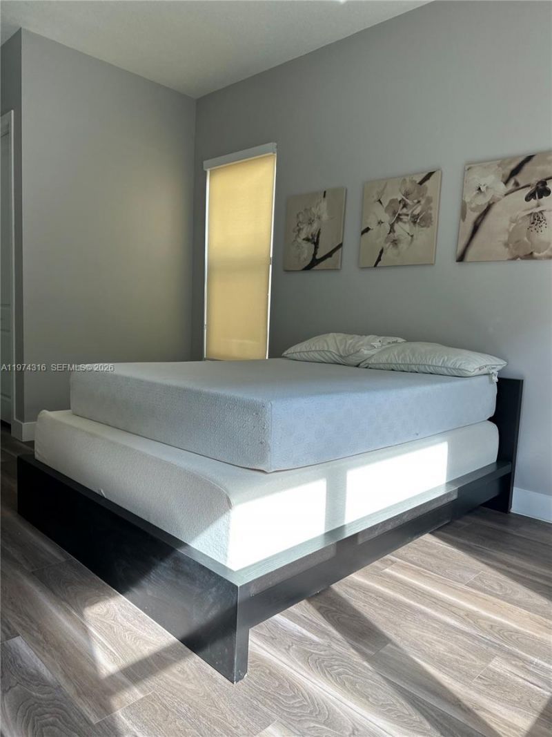 3278 W 97th Ter, Hialeah, FL 33018 Photo