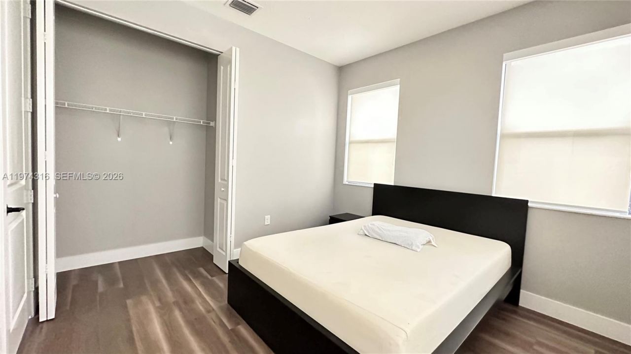 3278 W 97th Ter, Hialeah, FL 33018 Photo