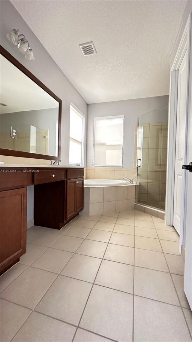 3278 W 97th Ter, Hialeah, FL 33018 Photo