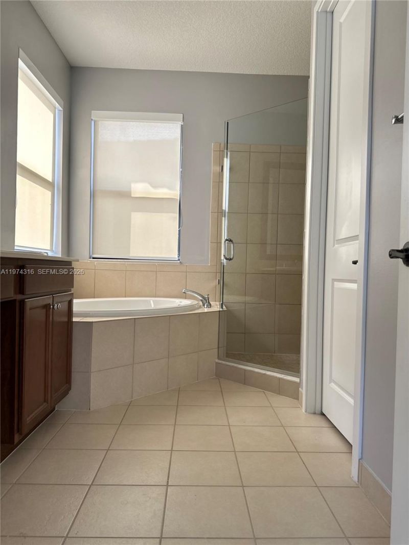 3278 W 97th Ter, Hialeah, FL 33018 Photo